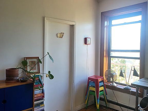 4th image of 785 Dean St APT 4
