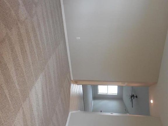 3rd image of 18509 Kingbird Dr