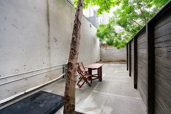 Rented by Compass | media 21