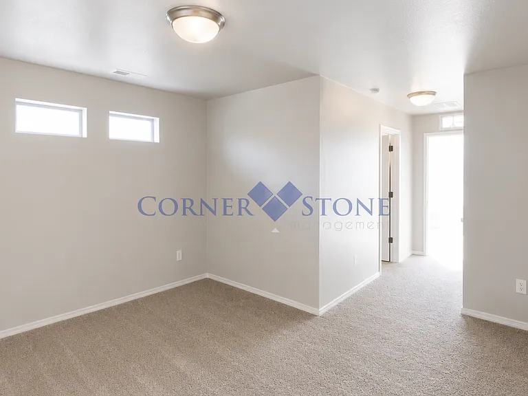 657 N Manship Ave — Photo 15