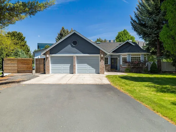 21196 Strawberry Mountain Ct, Bend, OR 97702