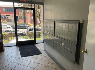 450 S Catalina St #401, Los Angeles, CA 90020