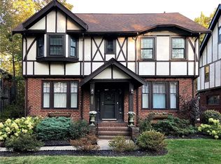 3329 Kenmore Rd, Shaker Heights, OH 44122