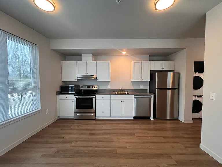 Allegro Pointe Apartments — Photo 6