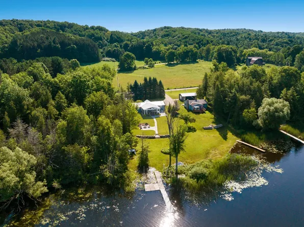 4907 Murray Ln, East Jordan, MI 49727