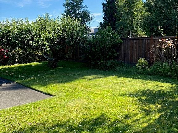 4th image of 1201 7th Ave NW