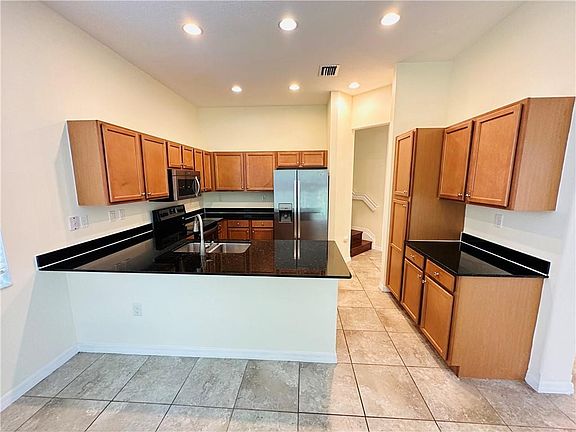 5th image of 3512 SW 93rd Ave