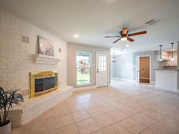 5th image of 13226 Frank Ln