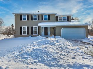 8128 Balsamwood Ln, Liverpool, NY 13090