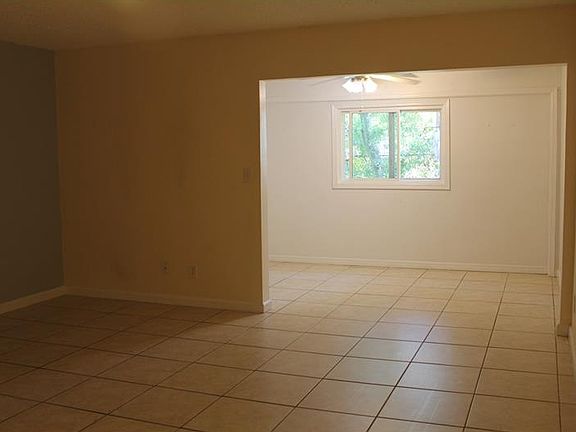 4th image of 119 N Mercury Ave #119