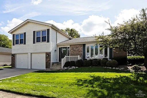 317 Loveland Dr photo 1