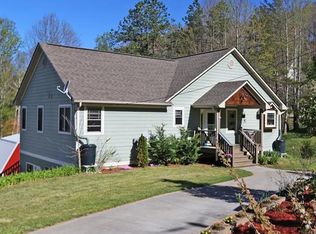 81 Dazzling Brook Ln, Waynesville, NC 28786