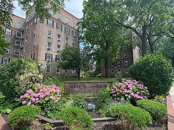 2nd image of 30-69 Hobart St APT 2O