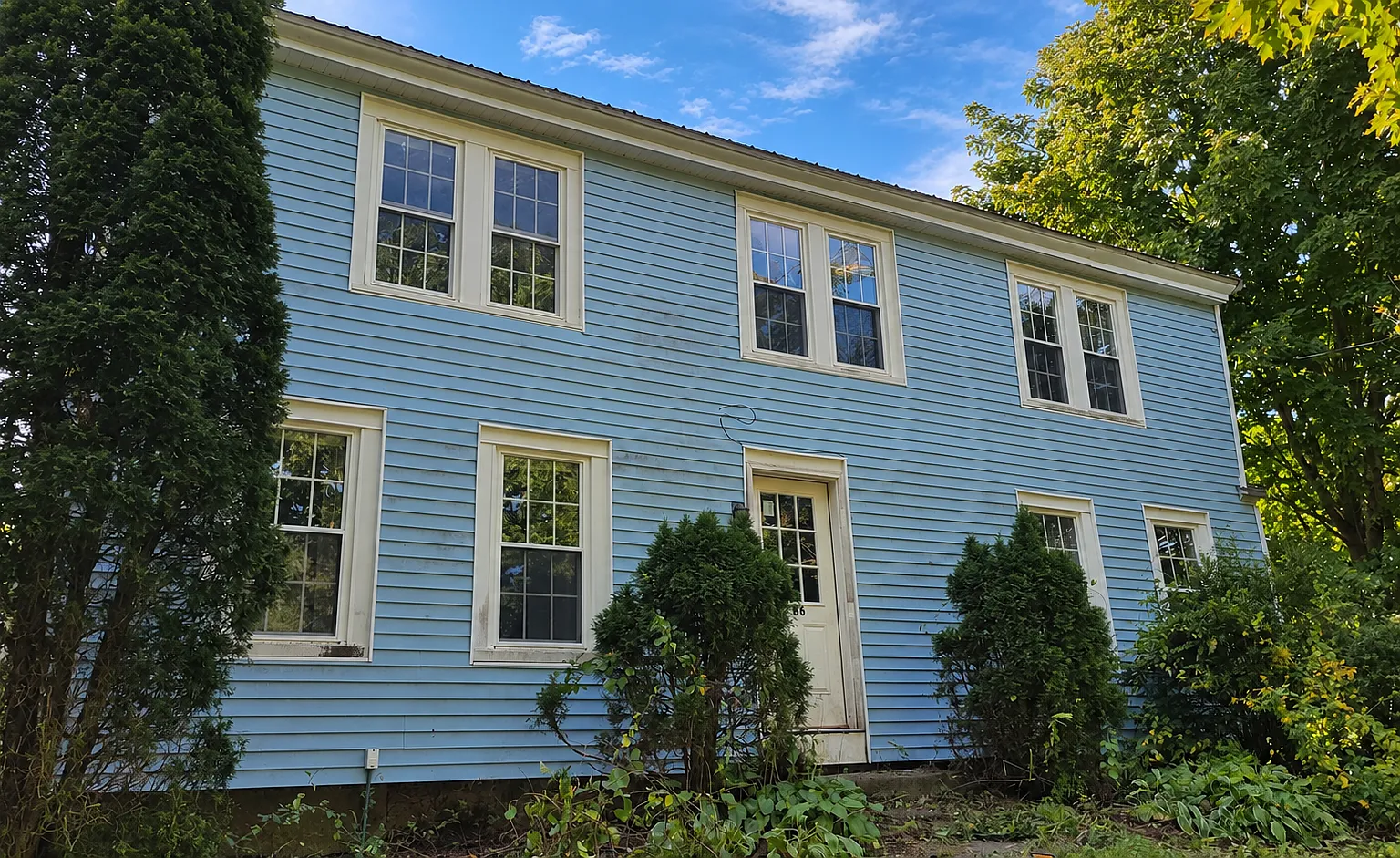 4 bed, 2355 sqft, $2,800 — Photo 4