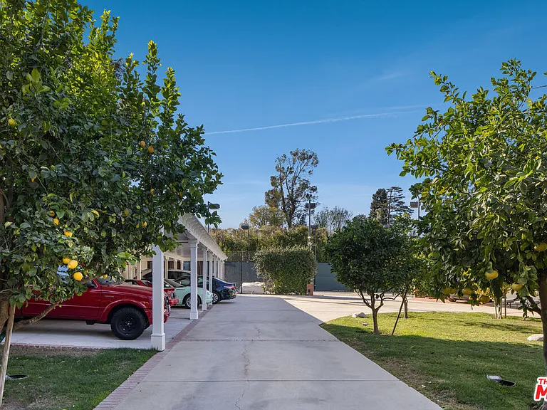 17503 Rancho St — Photo 30