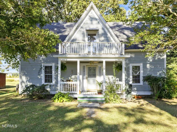 1076 Meadow Lane, Creswell, NC 27928