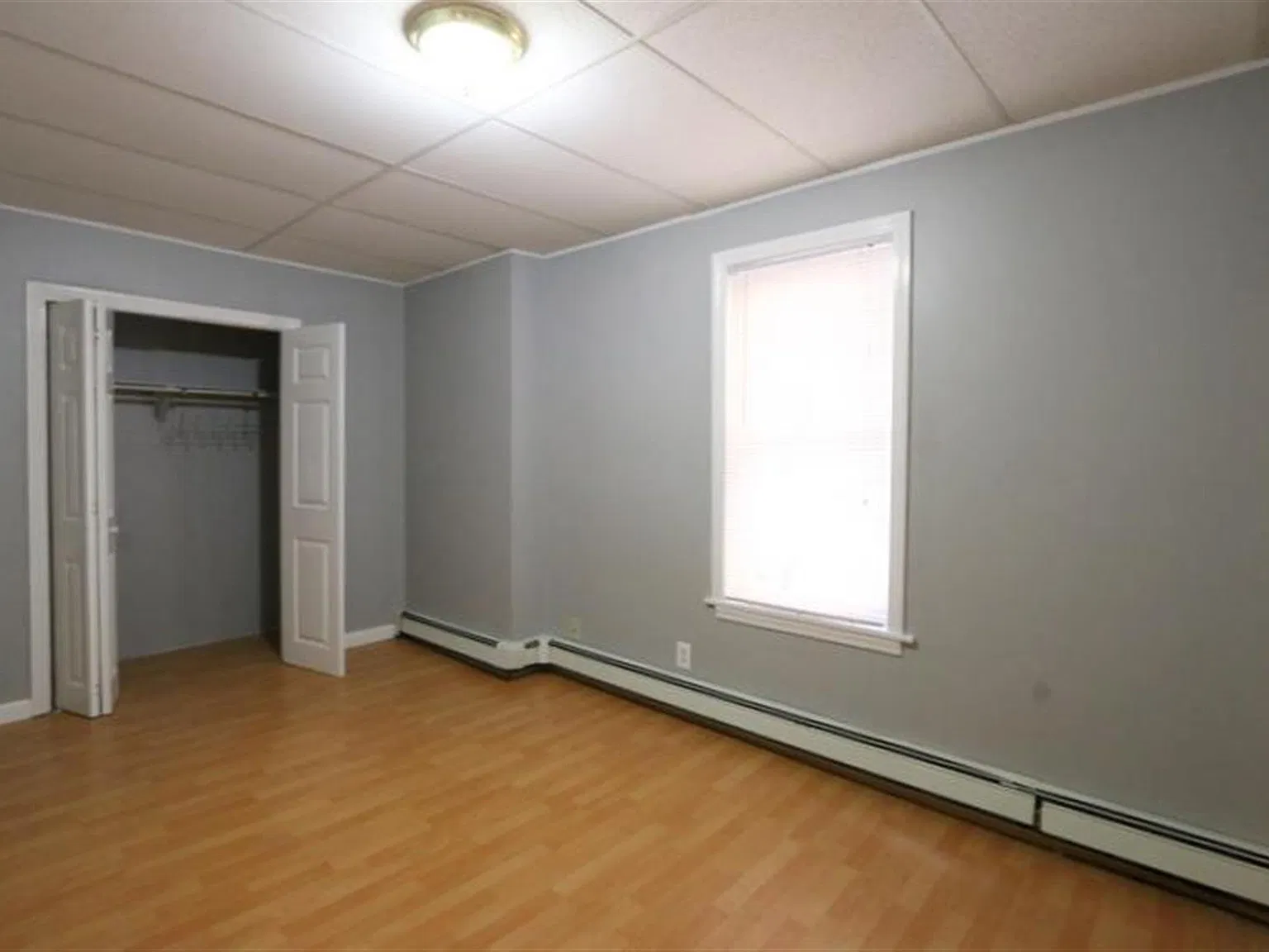 2 bed, 900 sqft, $2,500 — Photo 4