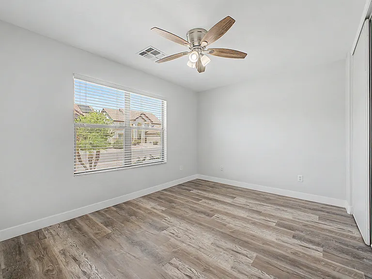 2423 E Winged Foot Dr — Photo 18