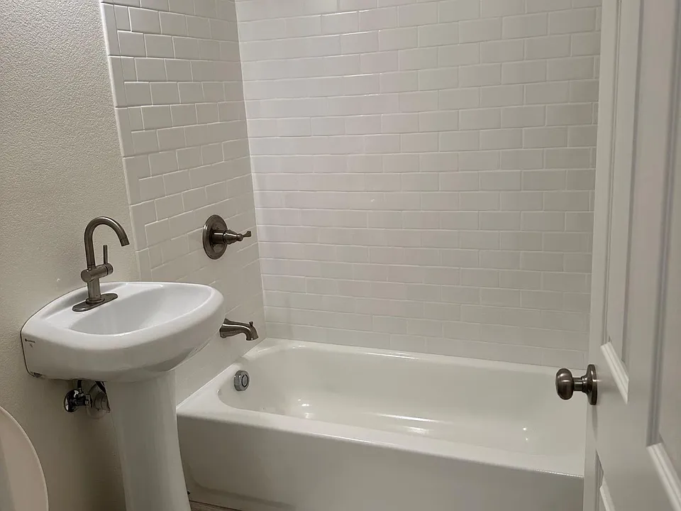5452 Gallier Loop #2