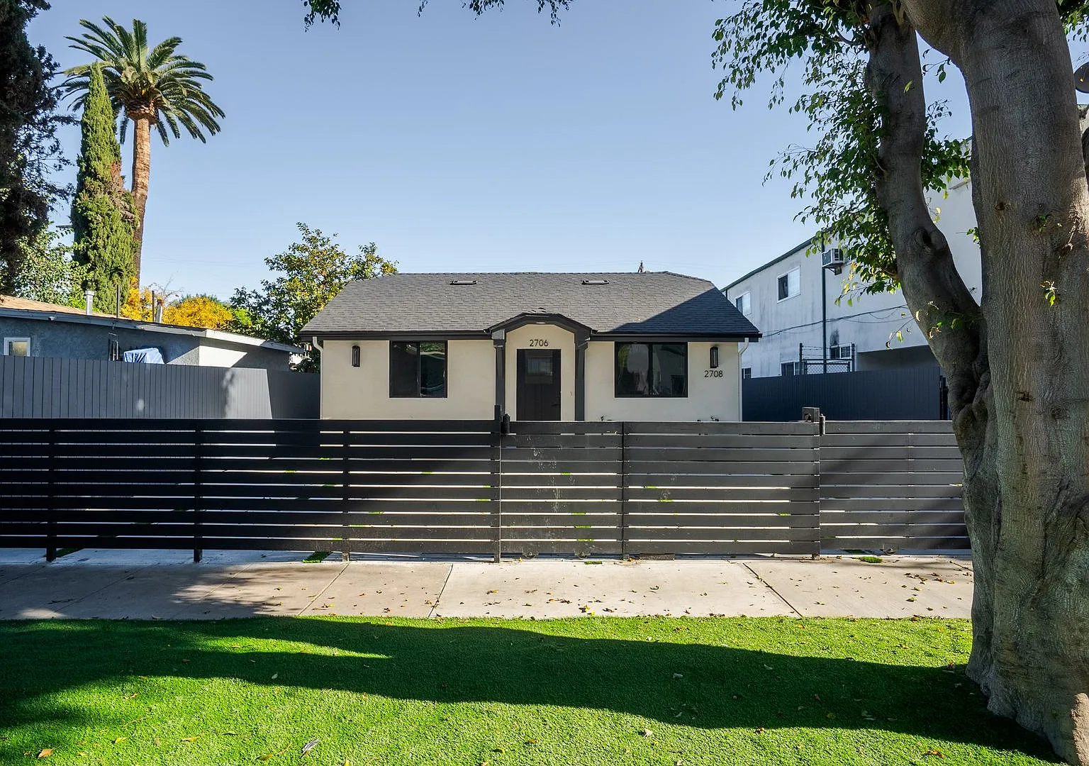 2706 & 2708 S. Cochran Avenue - BI — Photo 3