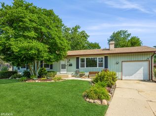 834 Morgan St, Elgin, IL 60123