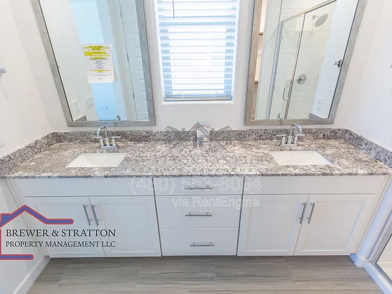 2226 E Kelly Dr — Photo 23