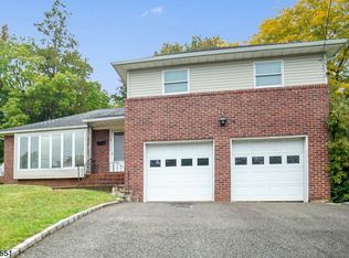 14 Robinson Ter, Clifton, NJ 07013
