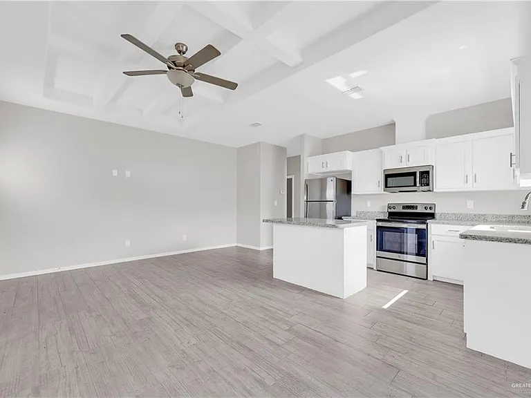 5006 S Dahlia St #4 — Photo 2