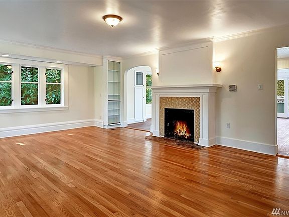 3rd image of 3920 147th Ave NE
