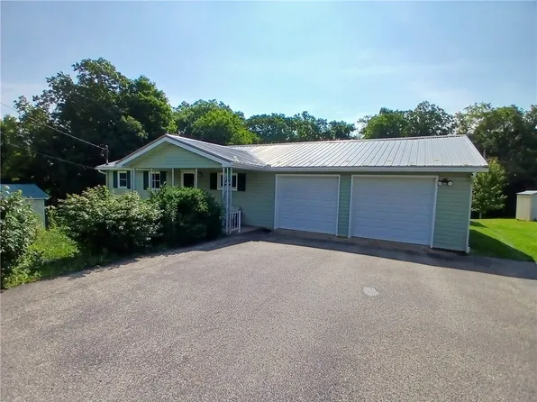 136 Hoffer Plan Rd, Stahlstown, PA 15687