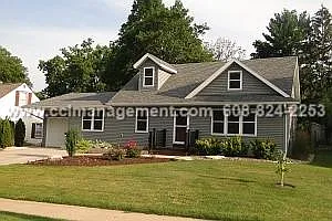 Building Photo - 6917 Maywood Ave