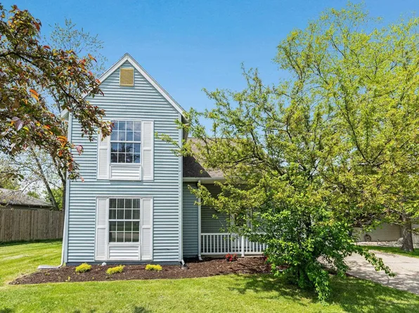 7811 Eagle Trace Cv, Fort Wayne, IN 46825