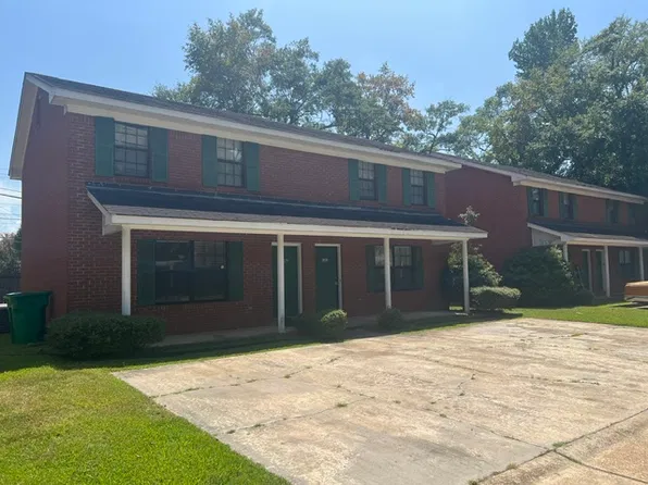 3109 Sierra Ct, Columbus, MS 39705