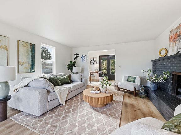 5th image of 6606 Lombard Avenue #3