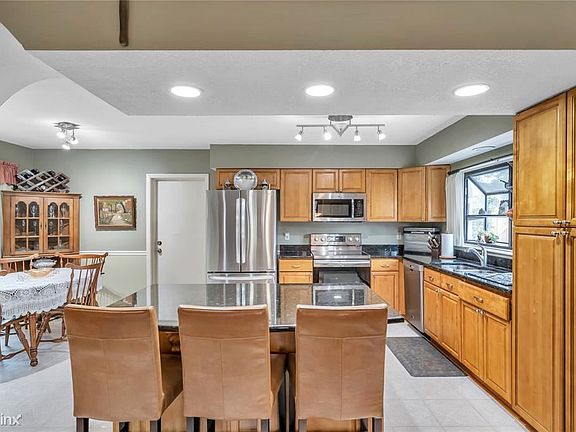 4th image of 4404 Larkfield Ln