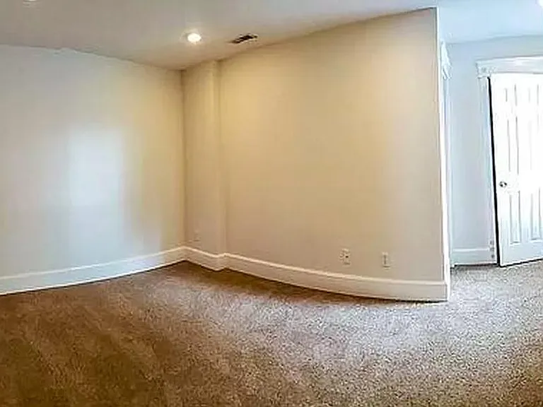 1313 N Washington Ave — Photo 11