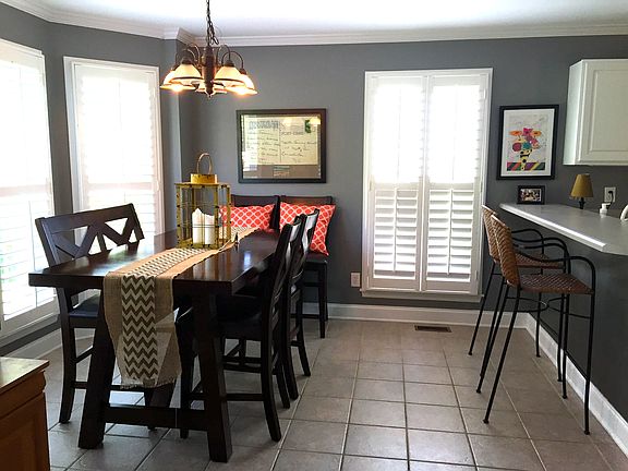 2nd image of 6736 Timber Run Ln