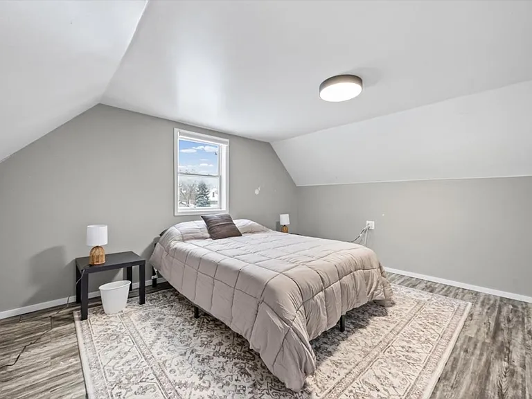 1241 Cedar St #1 — Photo 14