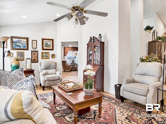 5th image of 101 Kemper Ln