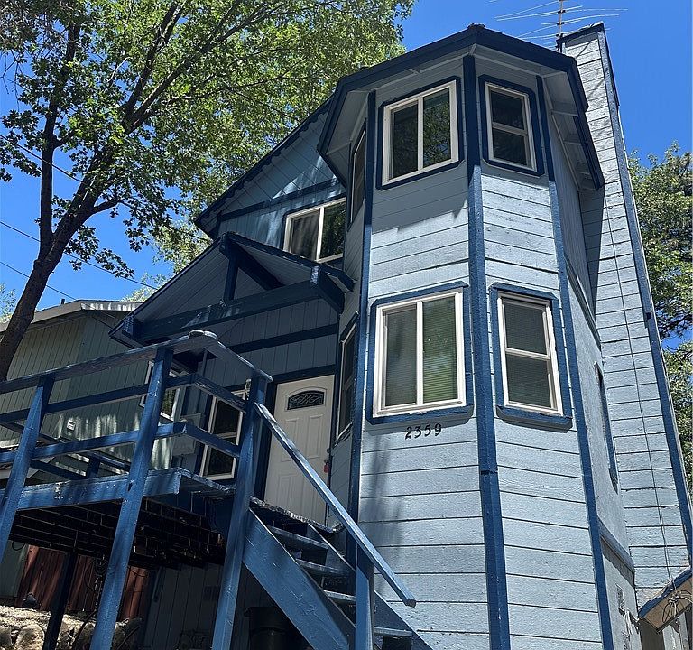 1st image of 2359 Oak Dr