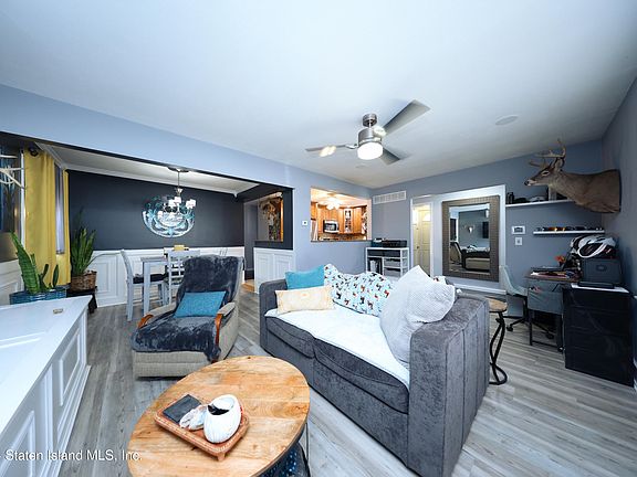4th image of 204 Exeter St Floor 1