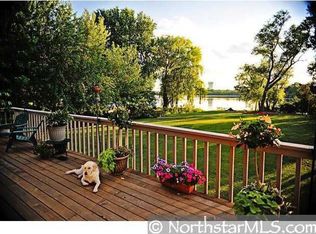 2301 Swan Dr, Mendota Heights, MN 55120