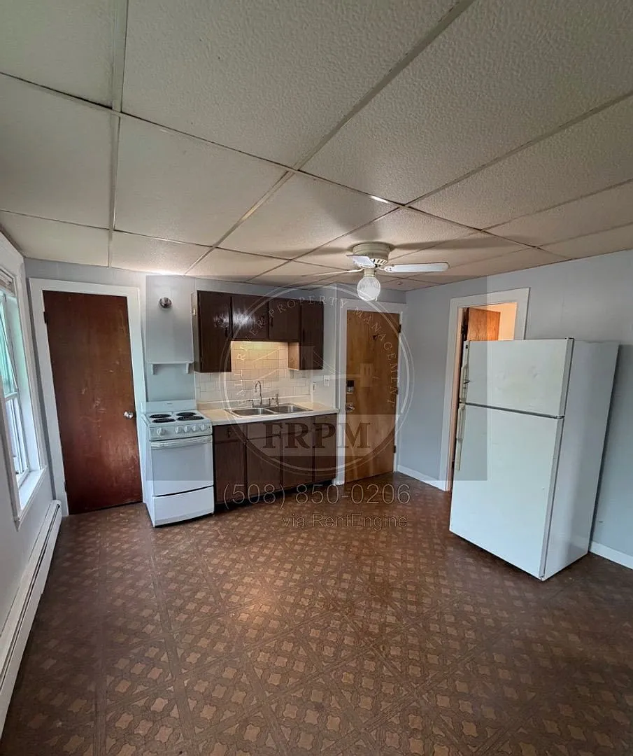 1 bed, 1.0 bath, $1,400 — Photo 1