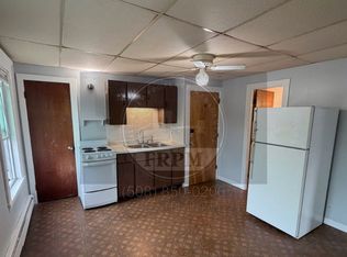 33 Berkley St APT 3, Taunton, MA 02780