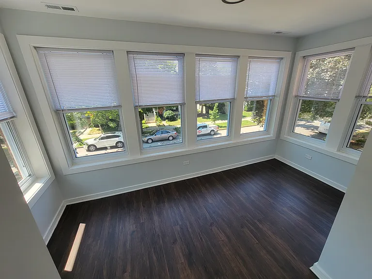 4023 N Kilbourn Ave #2 — Photo 5