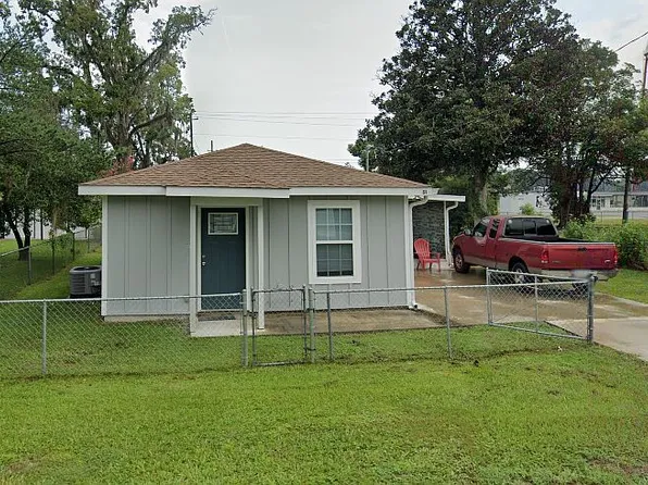 51 Jefferson St, Hoboken, GA 31542