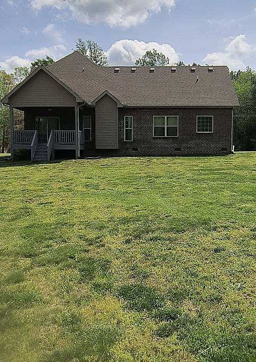 2nd image of 1083 Randy Rd