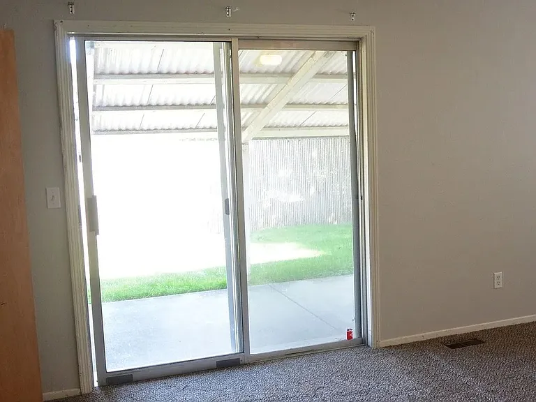 1105 N Parkway Ave — Photo 13