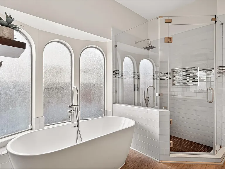3510 Artesian Springs Ct — Photo 27