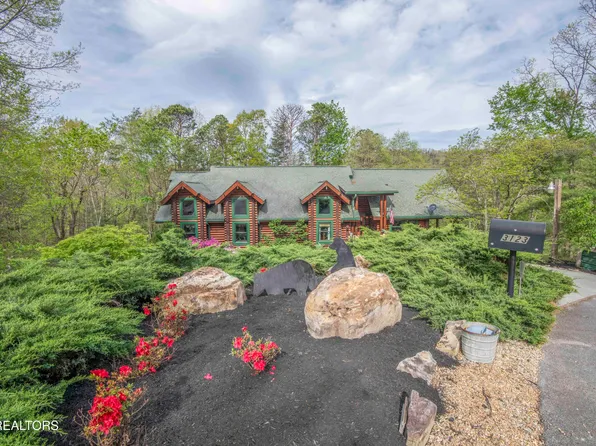 3123 Rocking Chair Ln, Sevierville, TN 37862
